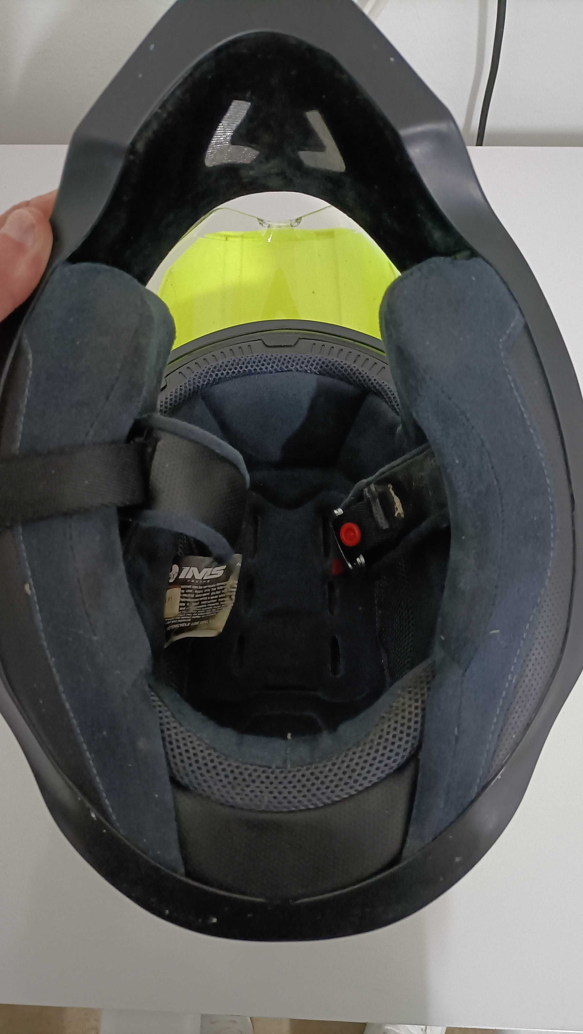 Capacete marca IMS com viseira