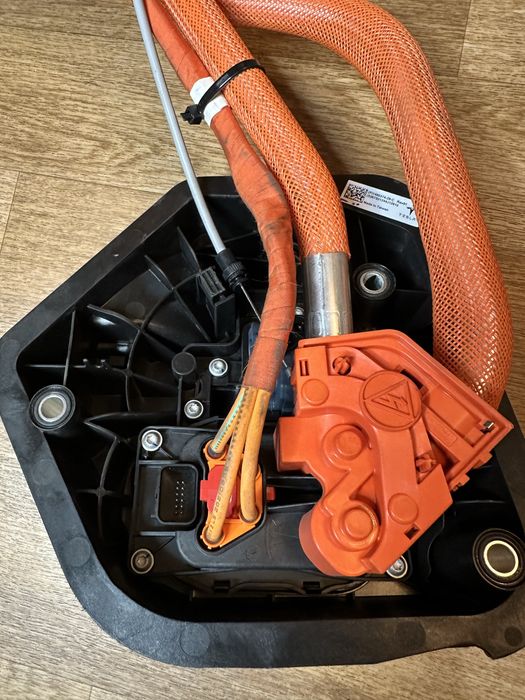 Порт зарядки CCS2 з проводкою + ретрофіт Tesla Model 3/Y