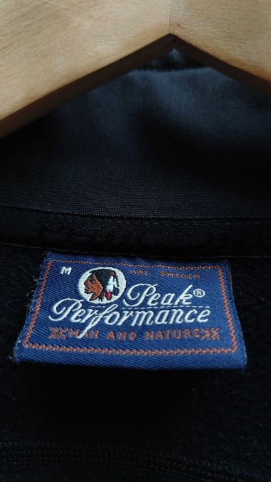 czarna bluza narciarska techniczna Peak Performance Golf termiczna M