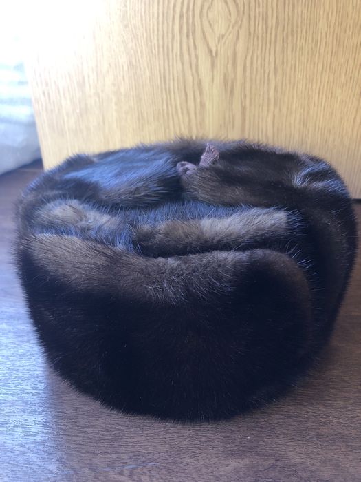 Зимові норкові  шапки