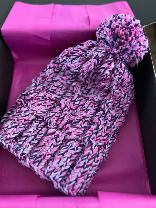 Czapka z pomponem i ociepleniem z polaru