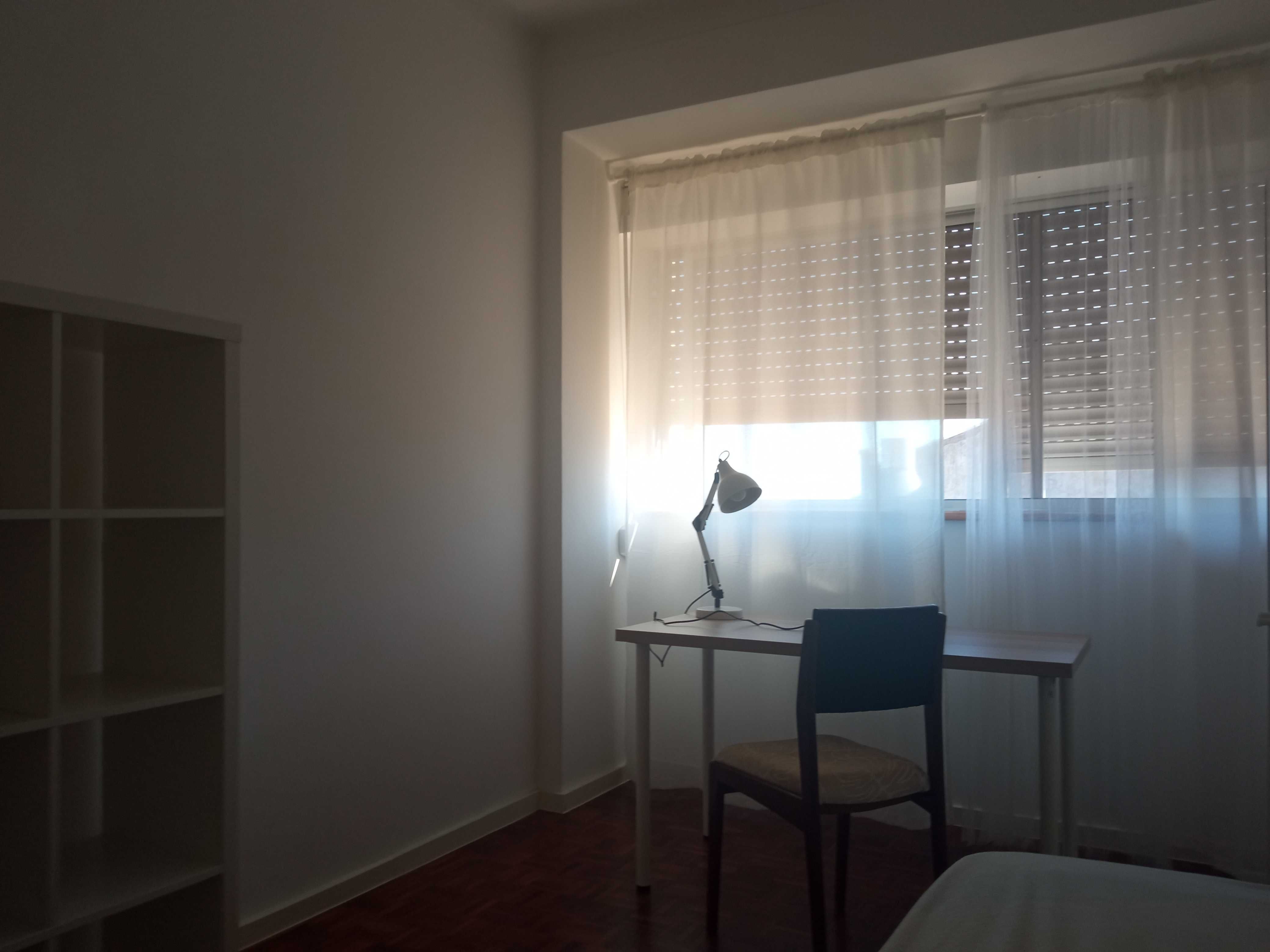 Quarto estudante universitária