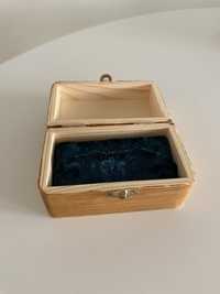 Drewniana szkatułka pudełko na obrączki do ślubu