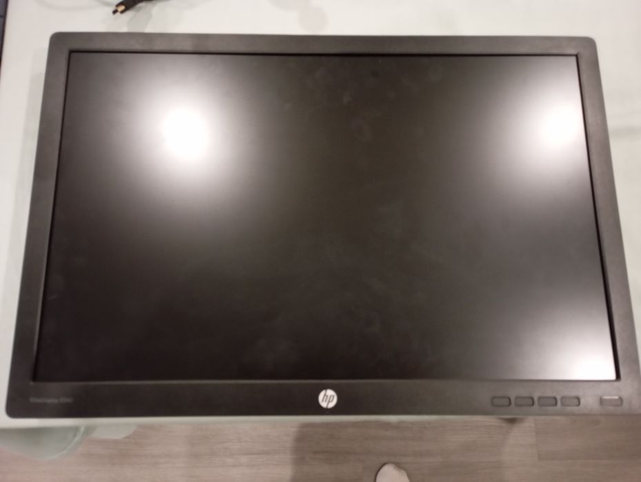 Monitor HP E 242