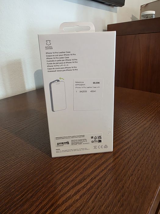 Capa em pele oficial Apple iPhone 14 pro *Nova