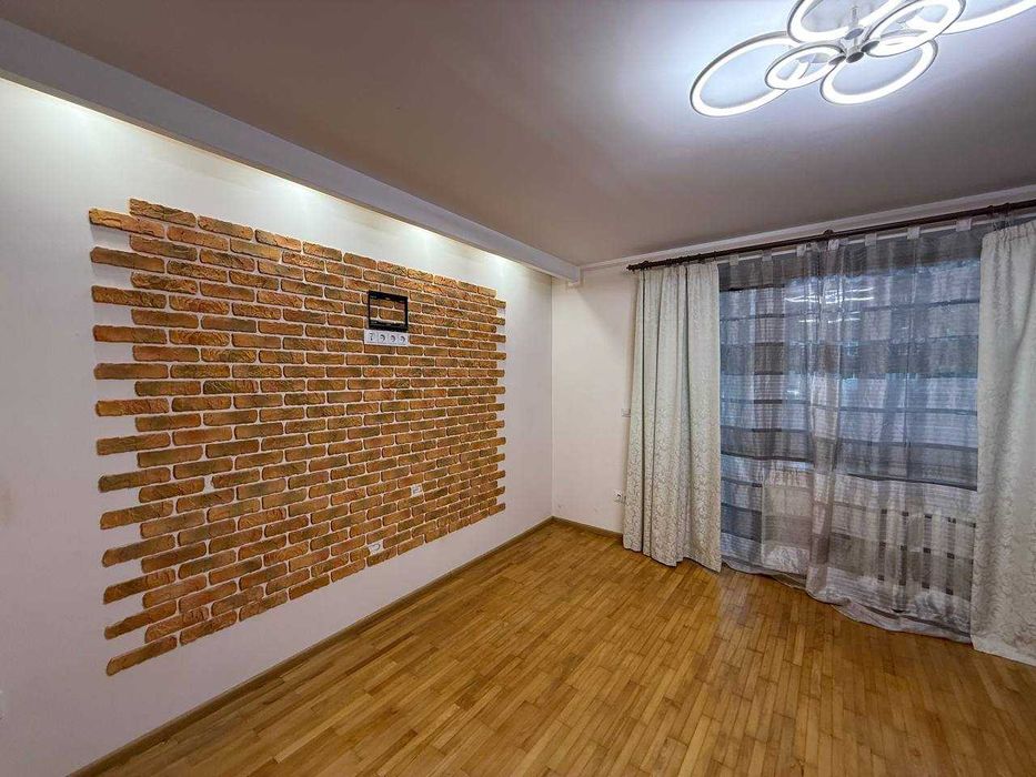 Продаж 2 кім квартири мікрорайон Мазлі