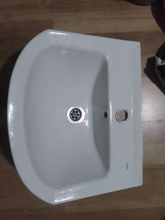 Умивальник Colombo