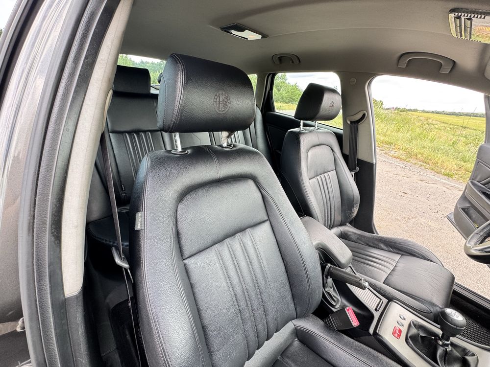 Продаж Alfa Romeo 159