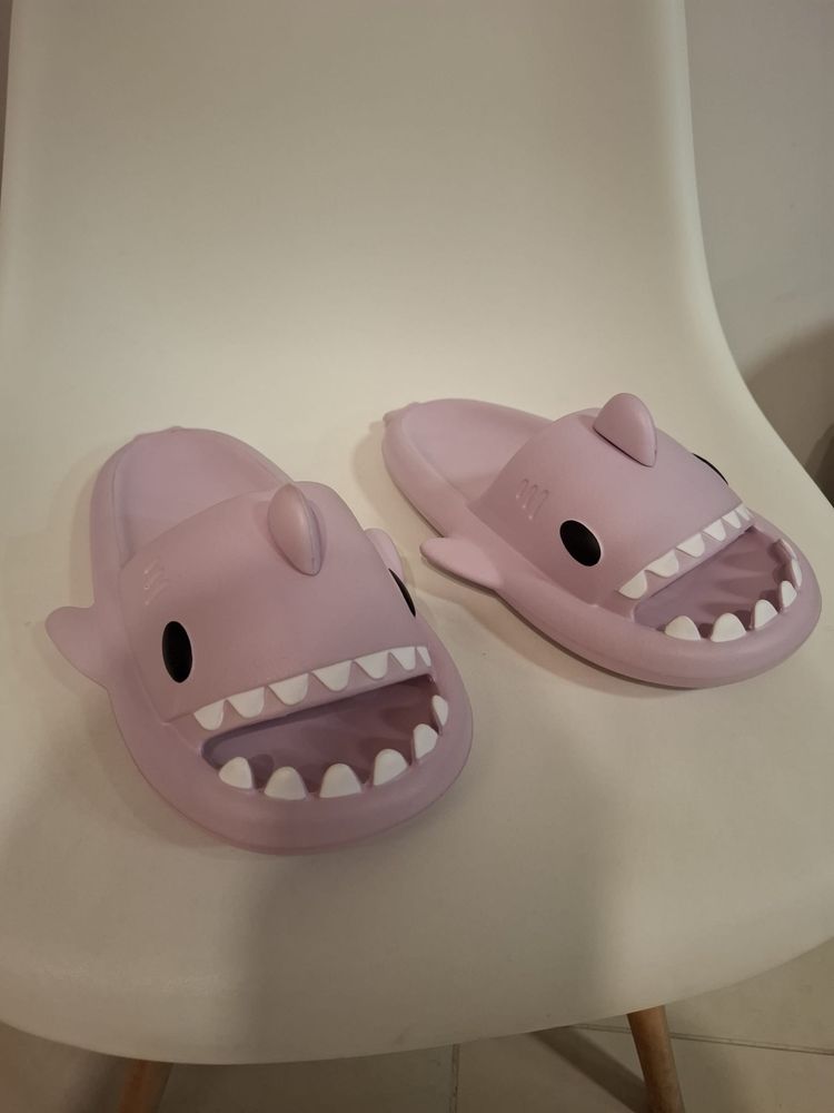 Klapki na basen 40 41 shark slippers rekin rekinki lilac liliowe