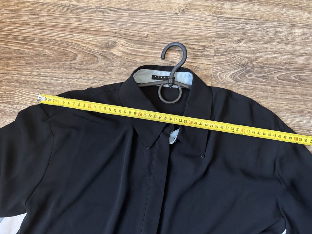 Чорна блузка бренду Sislay L/XL