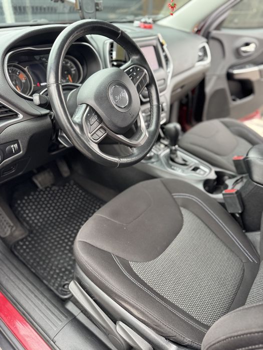 Jeep Cherokee 2019 р. 2.4, 4*4