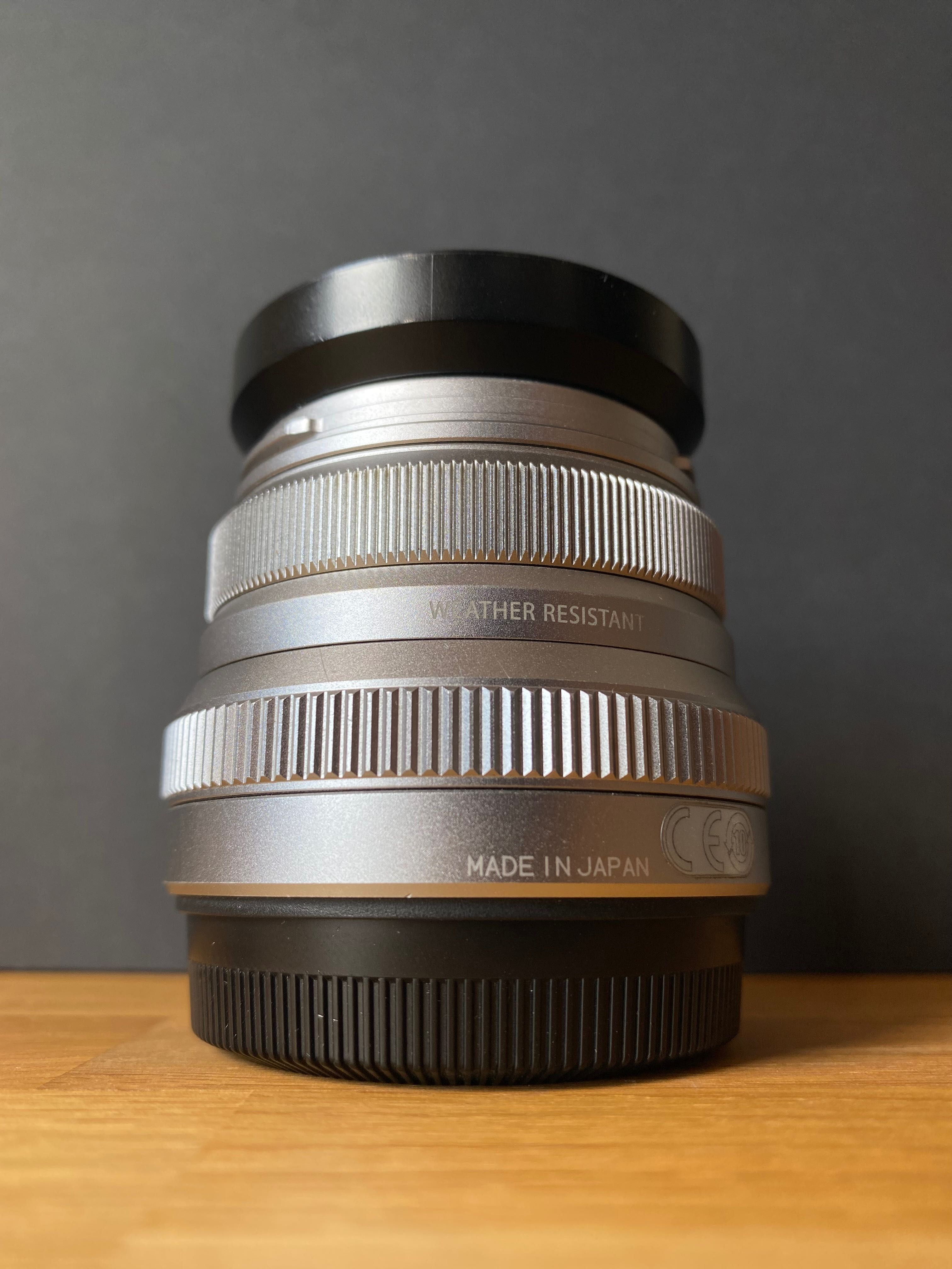 FUJIFILM XF 35mm f/2.0 R WR (Made in Japan) + Oslona JJC + Filtr UV