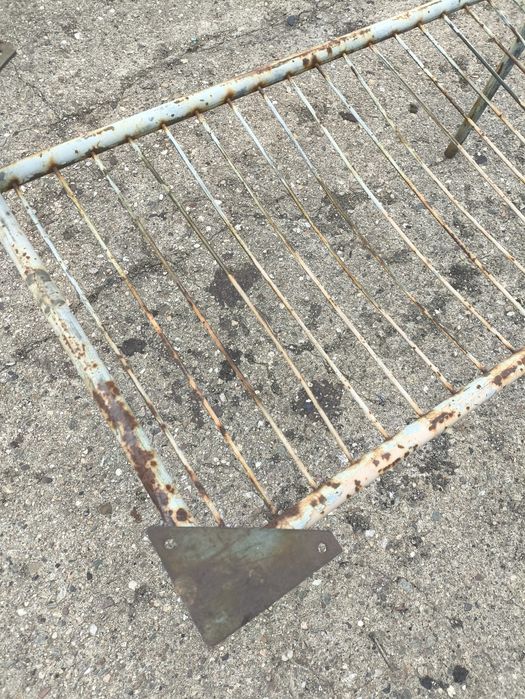 Stolik ruszt zabytek antyk