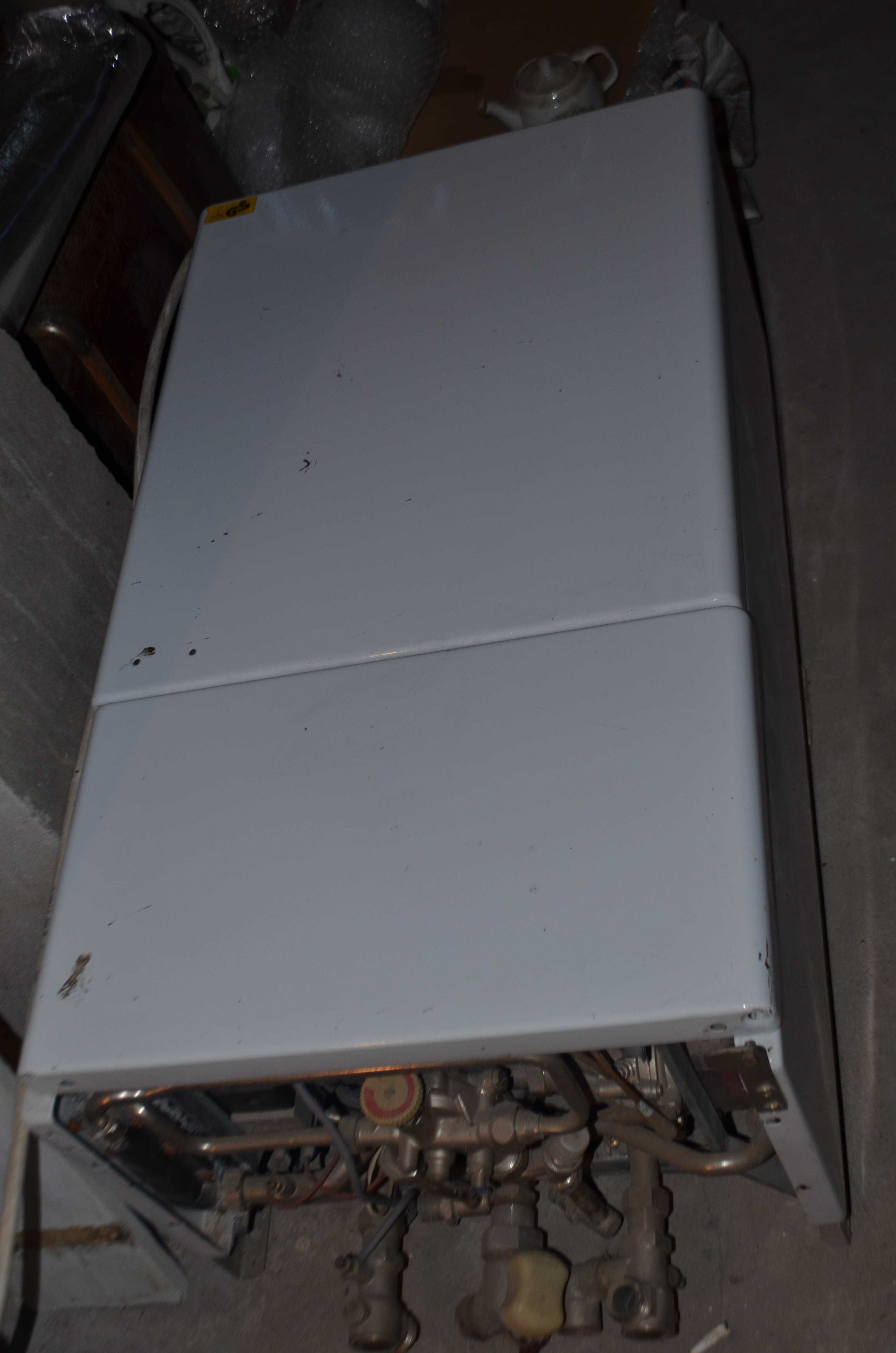 Kocioł piec c.o.v dwu funkcyjny Vailant Thermoblock VCW 182E stary