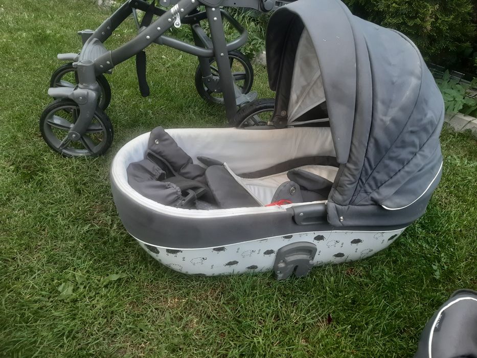 Wózek dziecięcy 4w1 ROAN spacerowy z gondolą i nosidełkiem nosidełko