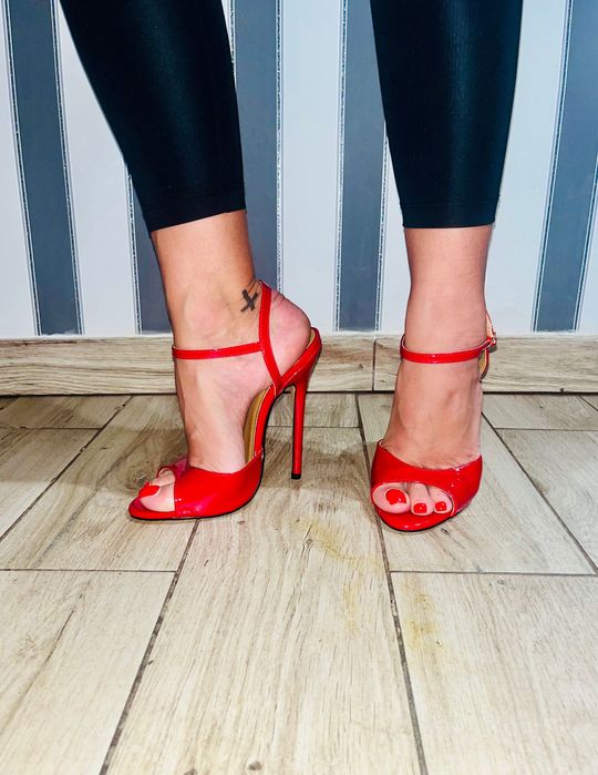 115/ OD RĘKI 47 Piękne szpilki sandały Trans Crossdress czerwone 36-48