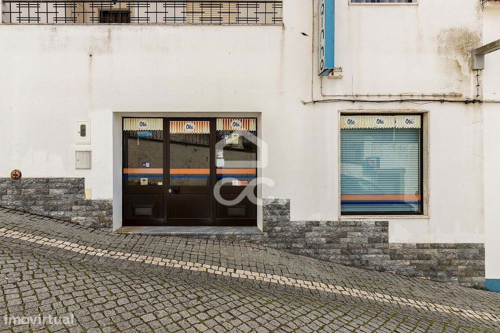 Loja Comercial c/ 132m² | Arraiolos, Évora