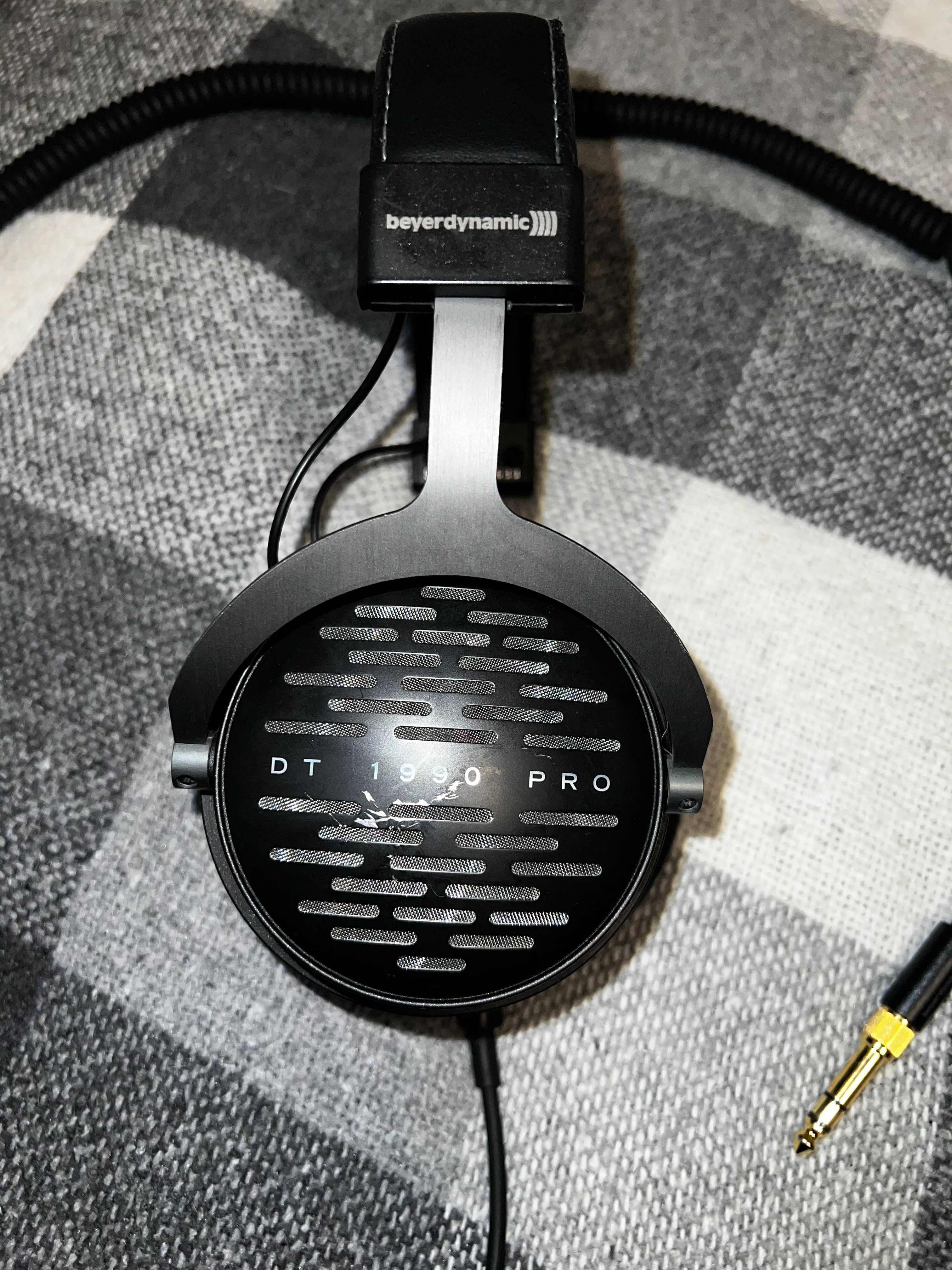 Професійні студійні навушники Beyerdynamic DT1990 PRO