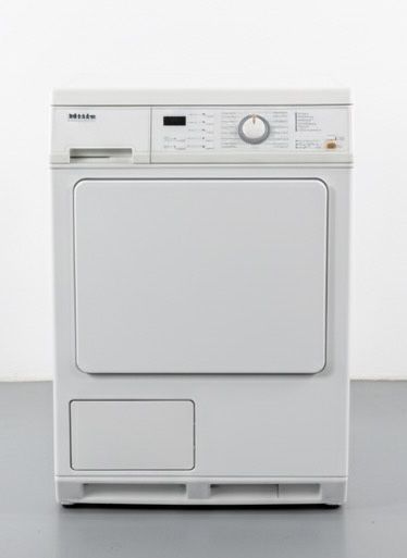 Продам сушку - сушильную машину Miele T273C