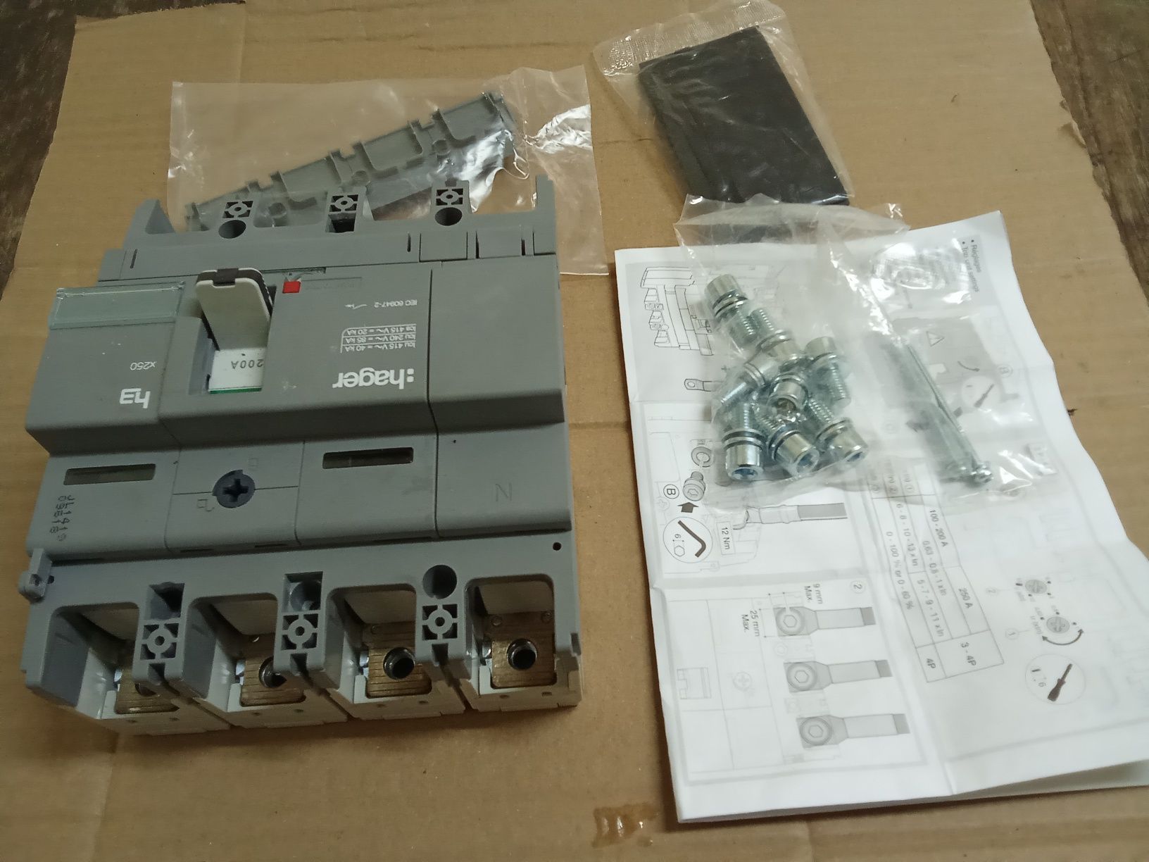 Hager/interrpt geral x250