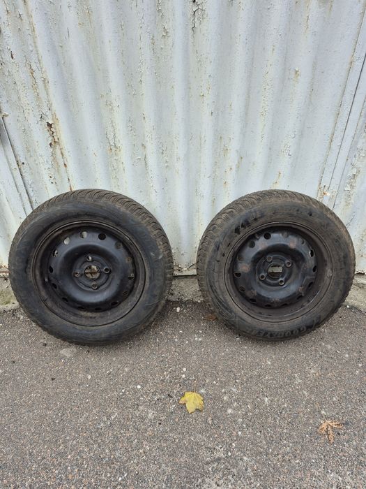 Продам зимнюю резину Goodyear на дисках R15