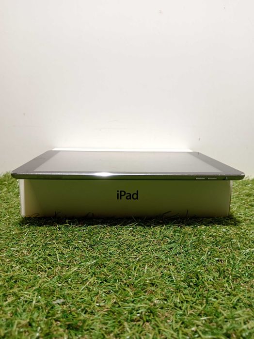 Apple iPad Air A1474 Gray (16 ГБ/Bat 81%) (2)