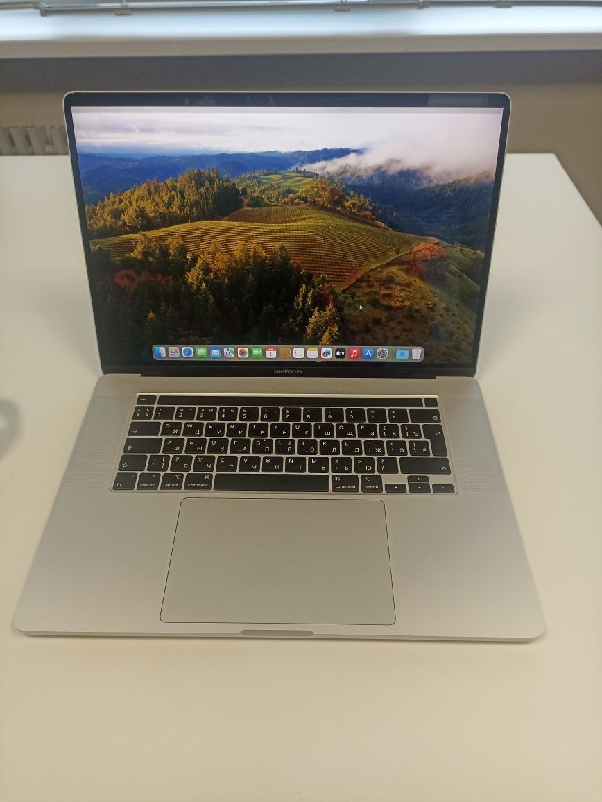 MacBook Pro 16 2019 i7/16/512+адаптер usb/hdmi/type-c і magic mouse