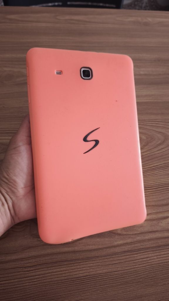 Samsung Galaxy Tab E 3G (SM-T561) – Ótimo para estudo, leitura e uso b