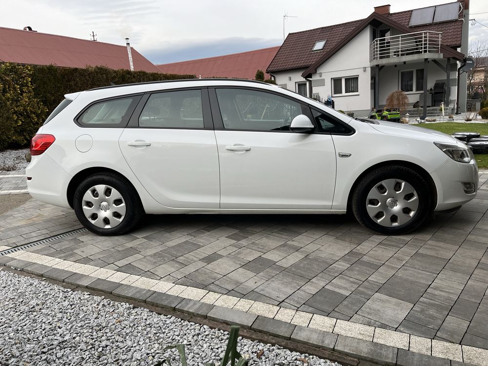 Opel Astra J 1.7cdti