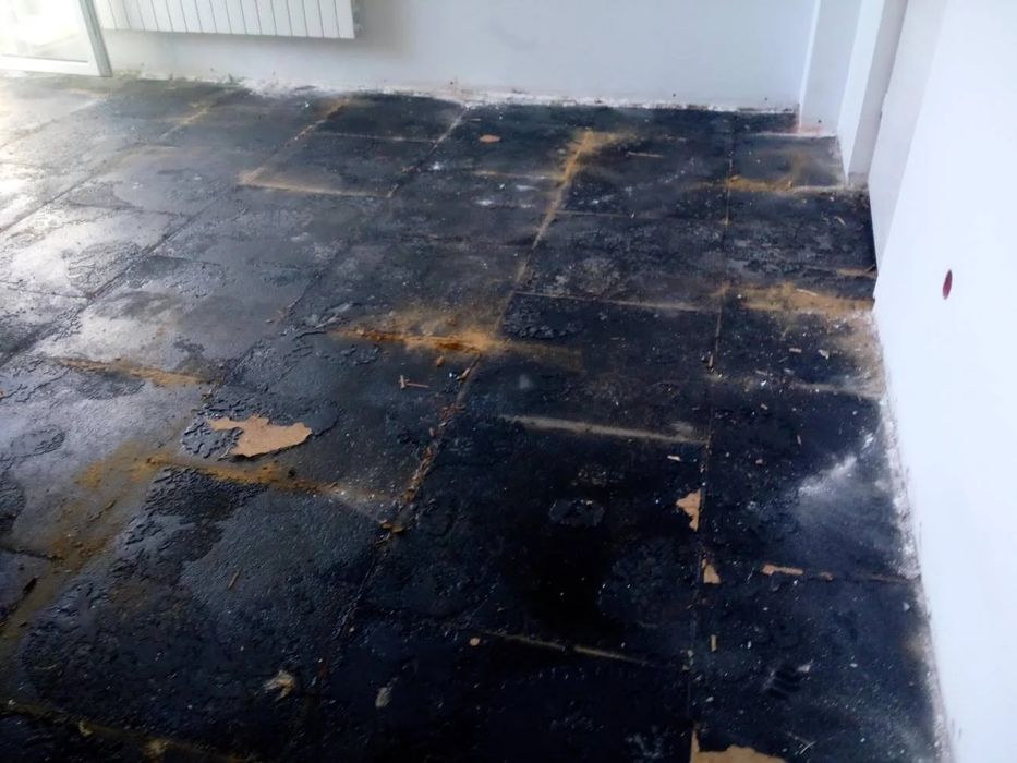 Usuwanie parkietu subitu lepiku