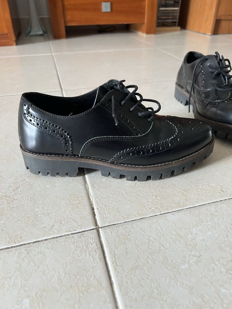Sapatos Guimaraes