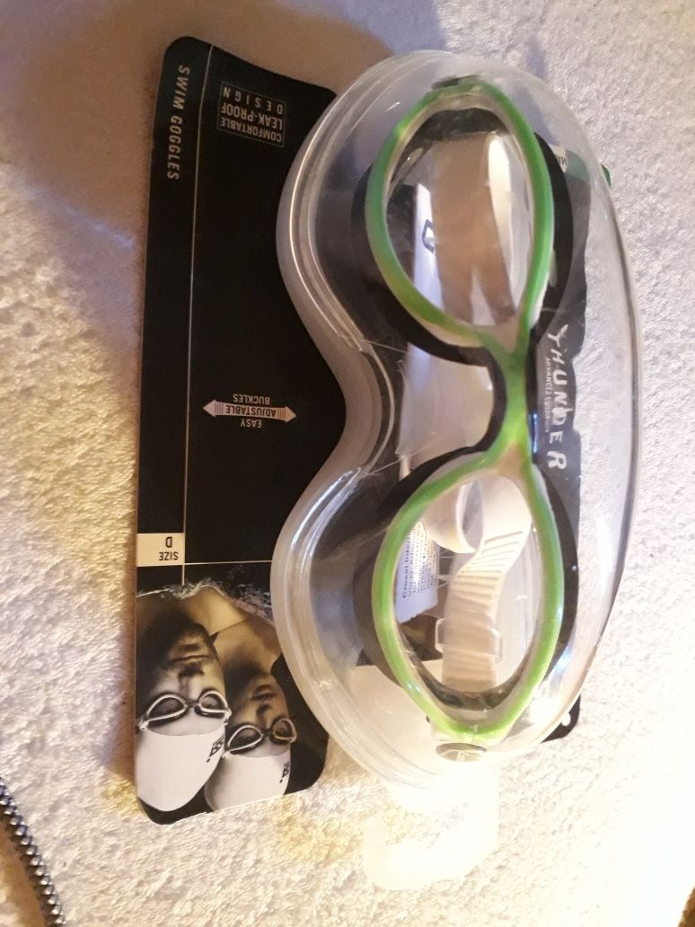 Okulary okularami pływackie Cressi Thunder made in Italy