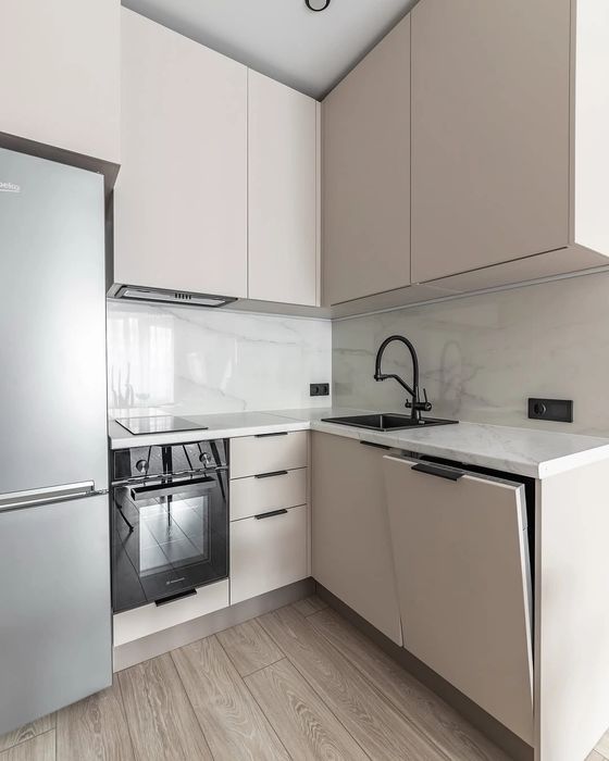 Кухні та меблі на замовлення