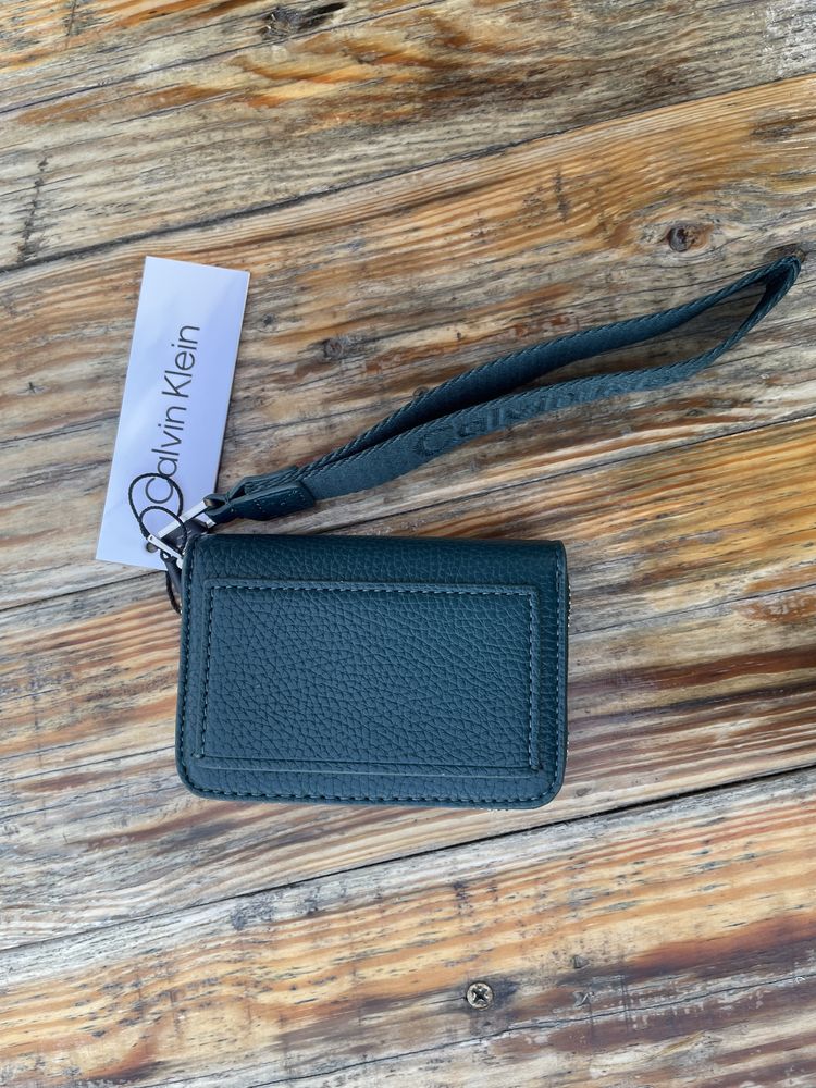 Новый кошелек calvin klein (ck all day flap zip wallet) с америки