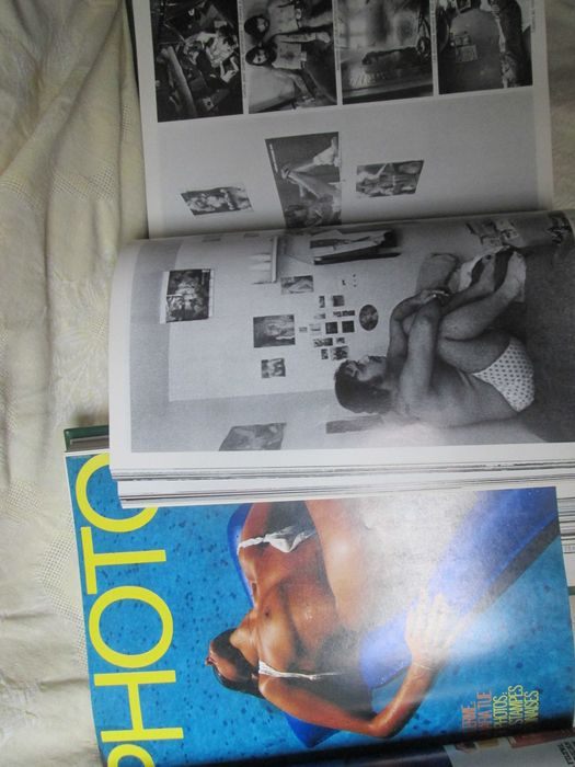 Edição do ano de 1983 da revista Photo, encadernada em dois volumes