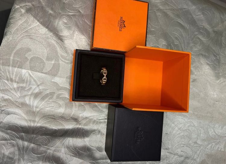 Hermes ring Gold