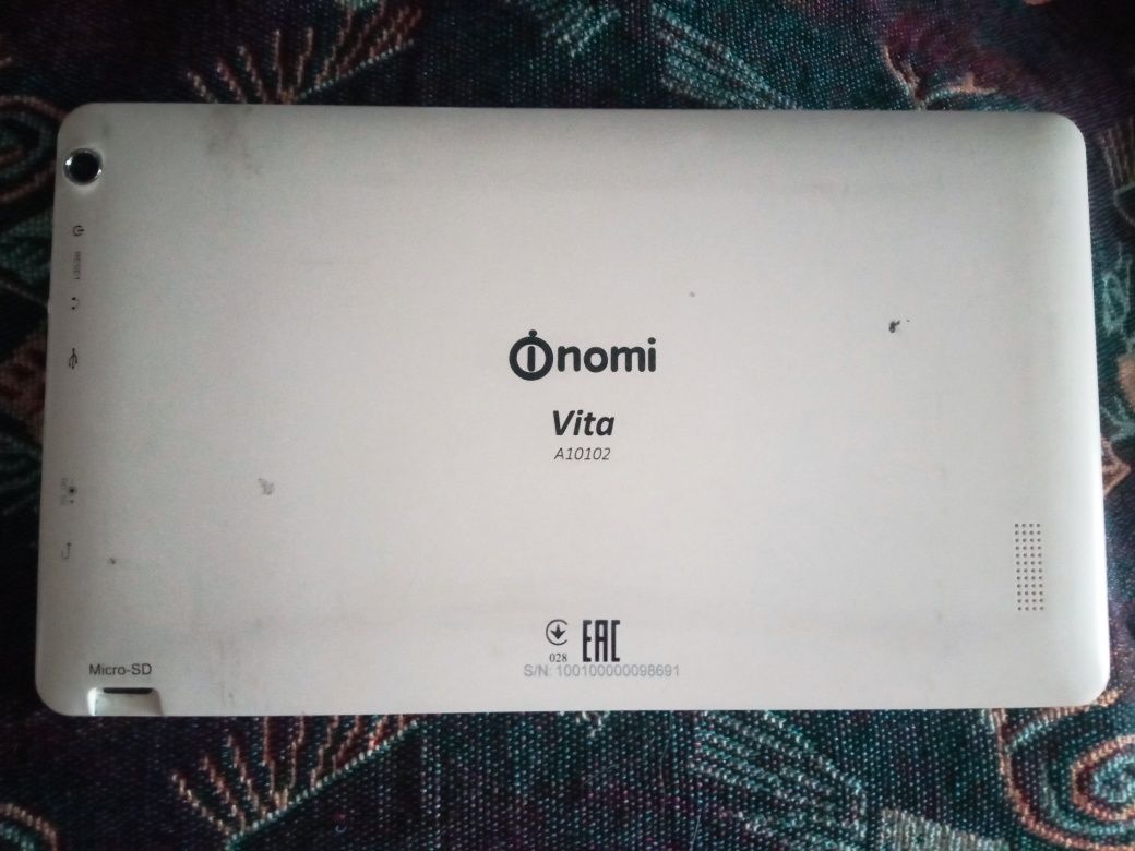 Планшет Nomi Vita A10102