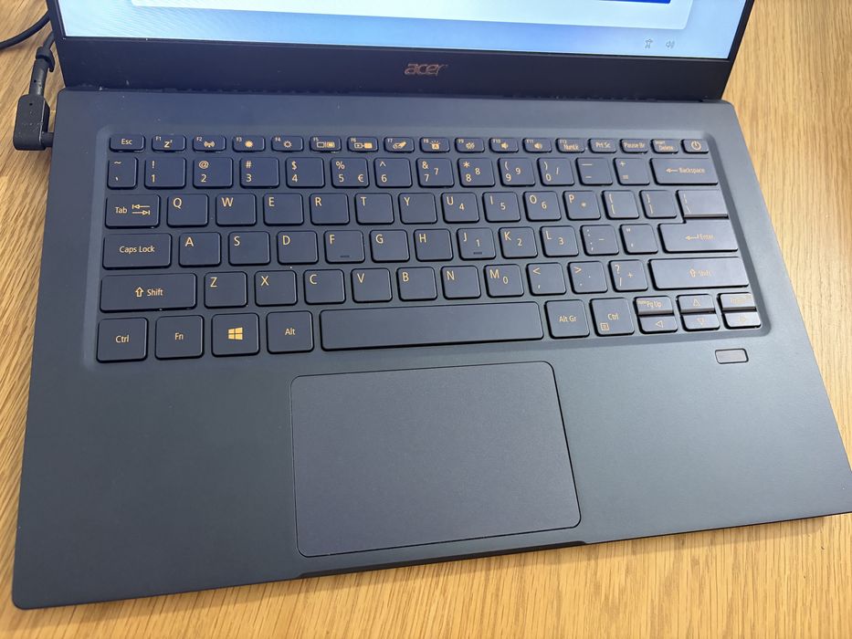 Laptop Acer Swift 5 i5 512gb 8gb ram