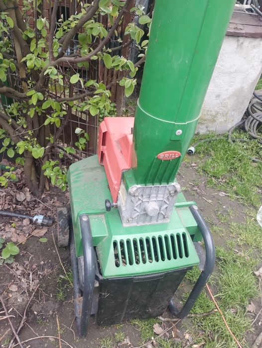 elektryczny rozdrabniacz do gałęzi