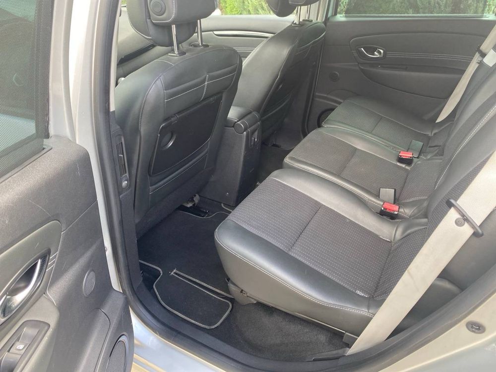 Рено Renault Scenic 3 1.9 Bose Edition