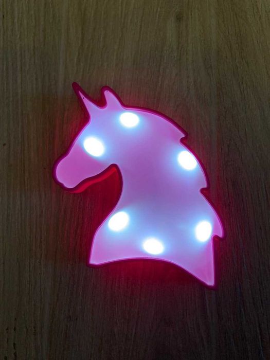 Lampka nocna jednorożec do pokoju dziewczynki