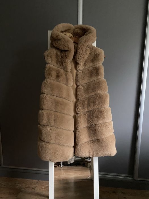 Kamizelka futrzana futro kaptur ciepłe długie camel kożuch Varlesca