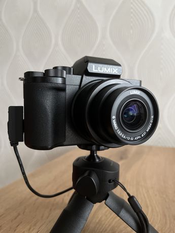 Камера Фотоапарат Panasonic Lumix g-100v 12-32 mm + штатив/4k