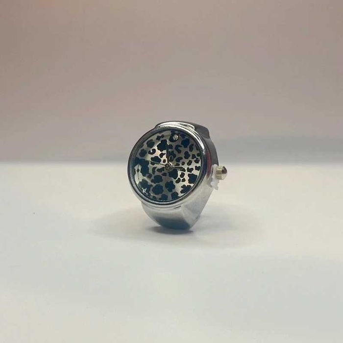 Sygnet zegarek na palec pierścionek ring obrączka srebrny panterka