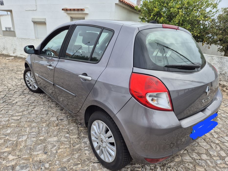 Renault Clio 1.2 2010 como novo 104 000 kms