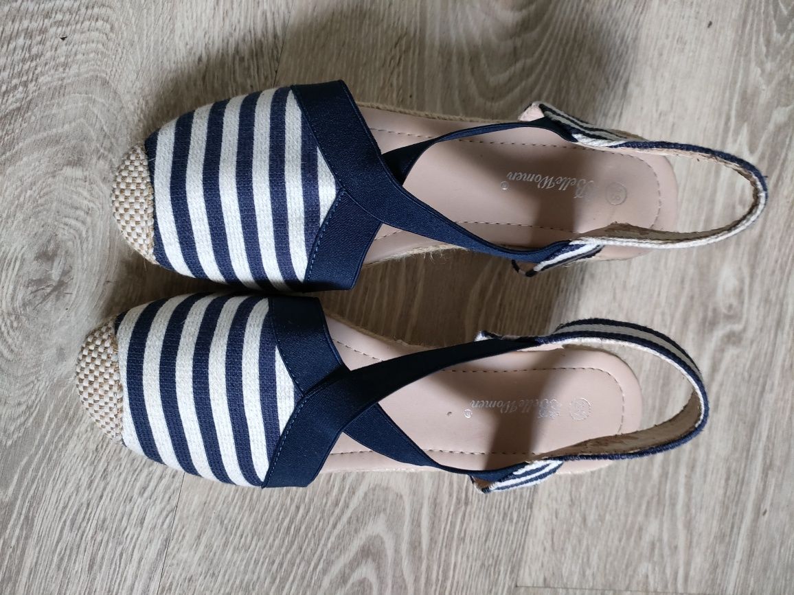 Espadryle na koturnie r.38