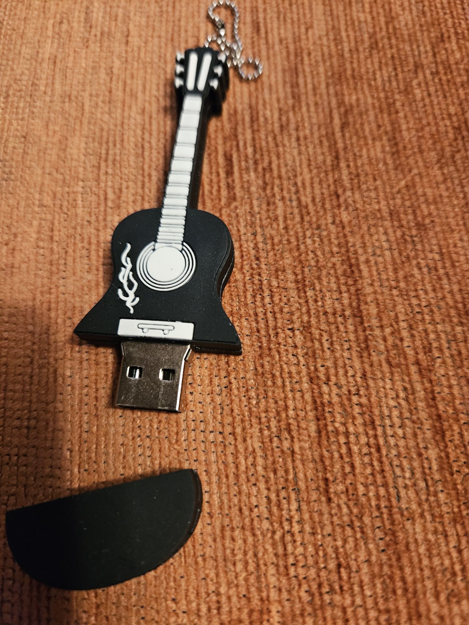 Pendrive gitara 64GB