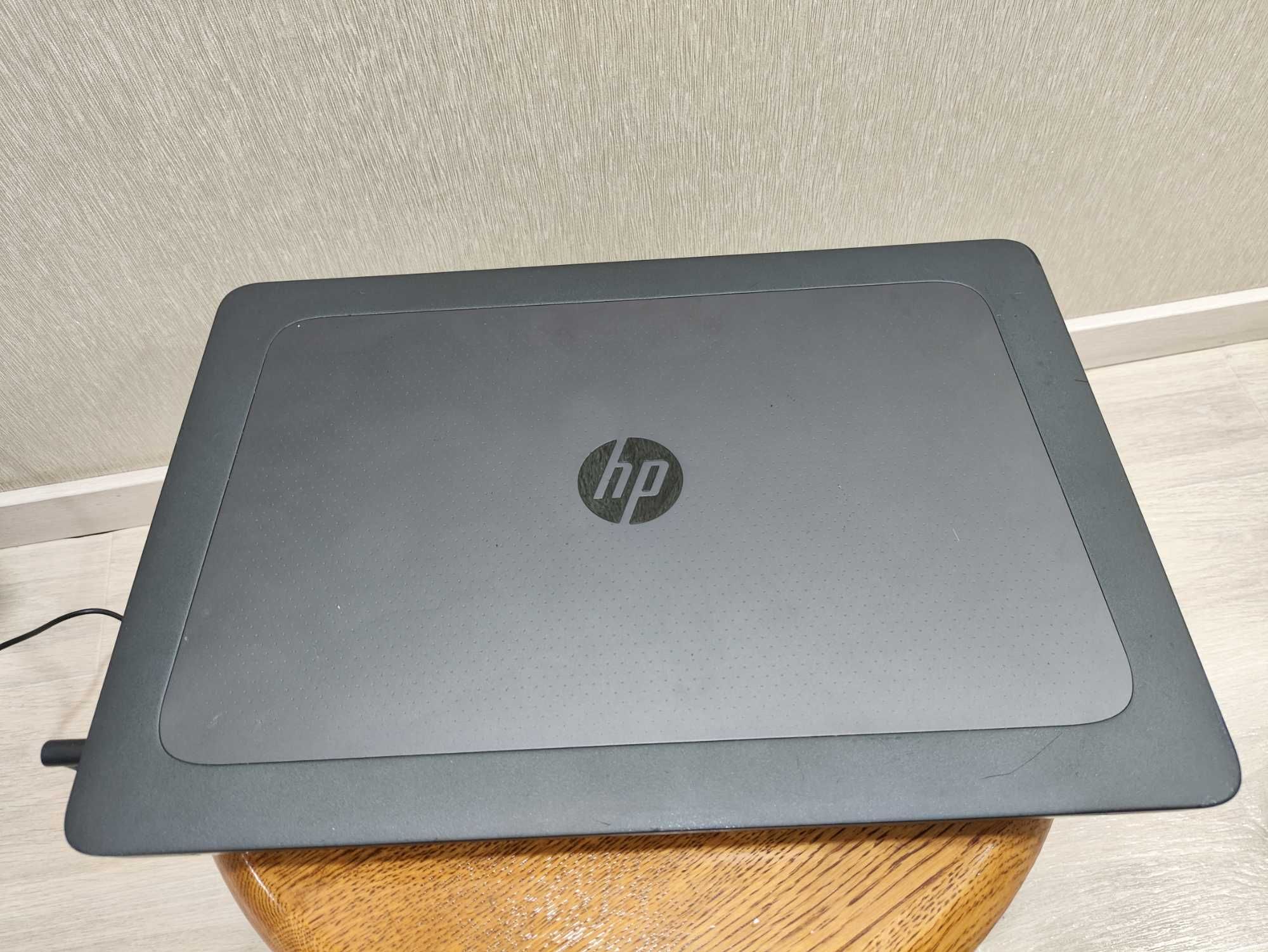 HP ZBook 15 G3 i7-6700HQ DDR4-32GB Quadro M2000M 4 GB (GTX 960M)