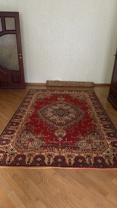 Продам коврик , ковер 3*2