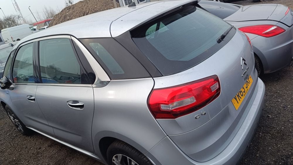 Разборка авторозборка шрот запчастини Сітроен С4 Пікассо 2014 р 1.6hdi